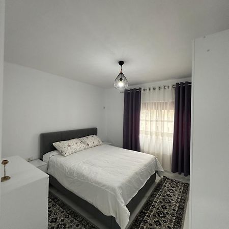 Elezi Apartment City Centre Tirana Bagian luar foto